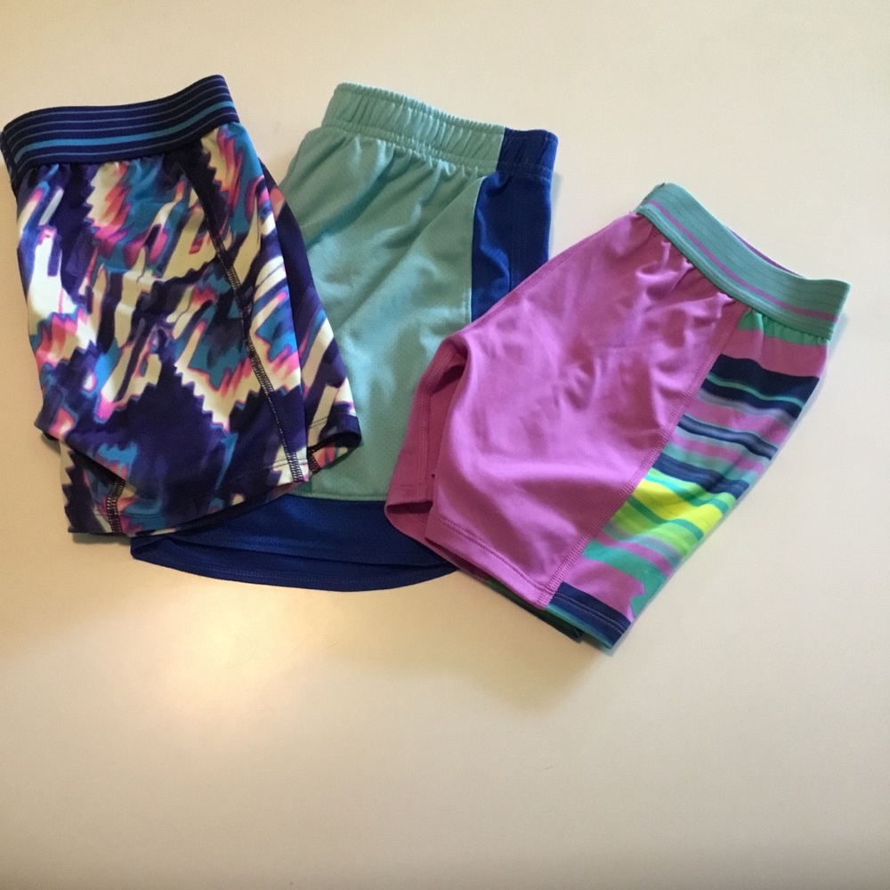 GIRLS BUNDLE OF 3 UNDER ARMOUR SHORTS
